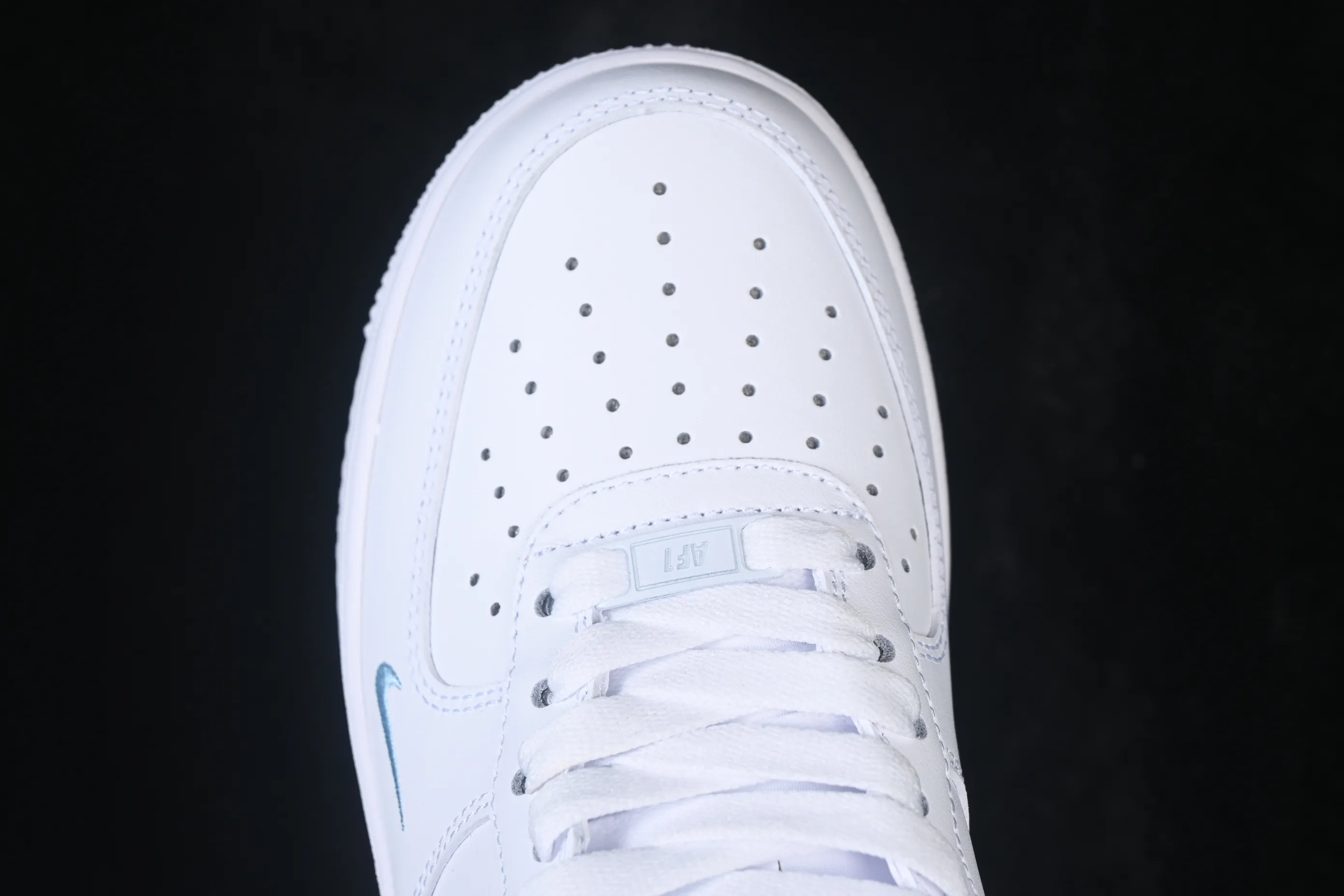 All categories Nk Air Force 1 Air Force series Nk Air Force 1 Low Air Force low-top Nike Air Force 1'07 Low white blue small hook Air Force 1 low-top casual sneakers ZH0316-121